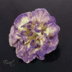 kwiat broszka filcowa merynos - Broszki - Biżuteria