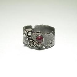 pierścień,srebro,granat - Pierścionki - Biżuteria
