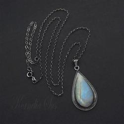 wisior,srebrny,długi,z kamieniem księżycowym - Wisiory - Biżuteria
