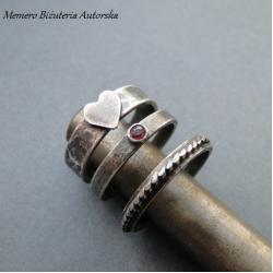 srebro,rubin,serce,surowy - Pierścionki - Biżuteria