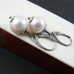 perłowe,klasyczne - Kolczyki - Biżuteria