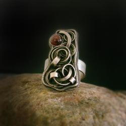 pierścień,srebro,granat - Pierścionki - Biżuteria