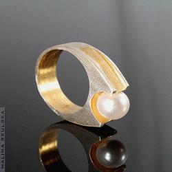 pierścionek,srebrny,perła,złocony,satynowany - Pierścionki - Biżuteria