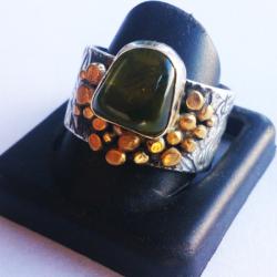 Obrączka srebrna z oliwinem, - Pierścionki - Biżuteria