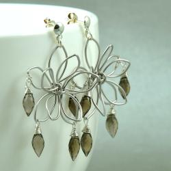 kolczyki srebrne,kwiaty,z kwarcem dymnym - Kolczyki - Biżuteria