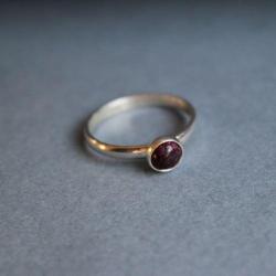 pierścionek srebro minimalizm rubin - Pierścionki - Biżuteria