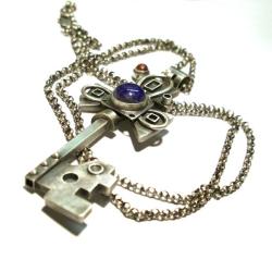 wisior,srebro,lapis lazuli,klucz - Wisiory - Biżuteria