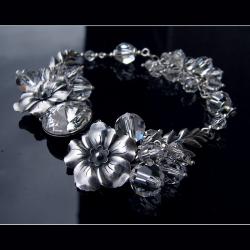 bransoletka ślubna Swarovski z kwiatami i listkami - Bransoletki - Biżuteria
