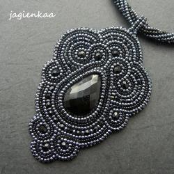 elegancki,unikalny,gotycki,haft koralikowy - Wisiory - Biżuteria