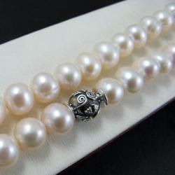 perłowy,klasyczny - Naszyjniki - Biżuteria
