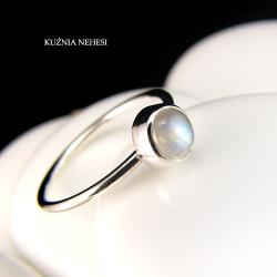 Nehesi,pierścien,mały,ze srebra,z minerałami - Pierścionki - Biżuteria
