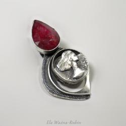 kobieta,silimanit,artjewelry,hand formed - Wisiory - Biżuteria
