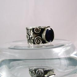 obrączka srebrna z iolitem - Pierścionki - Biżuteria