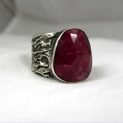 pierścień srebrny z rubinem - Pierścionki - Biżuteria